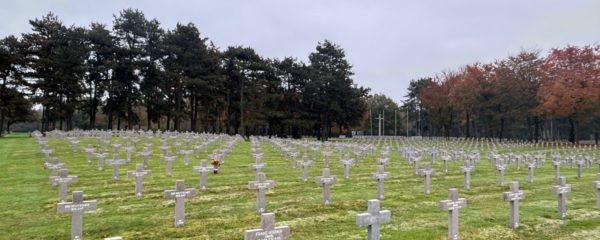 Gedenkstättenfahrt nach Ysselsteyn (Niederlande)